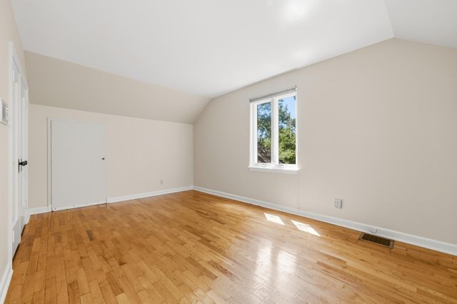 2015 Grand Avenue, Kalamazoo, MI 49006