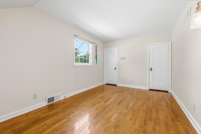 2015 Grand Avenue, Kalamazoo, MI 49006