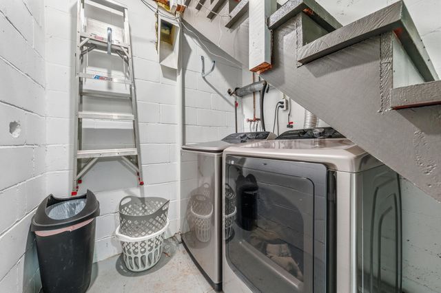 2015 Grand Avenue, Kalamazoo, MI 49006