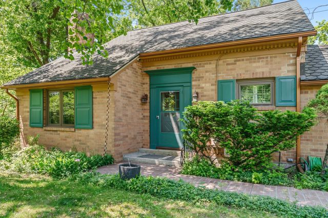 2015 Grand Avenue, Kalamazoo, MI 49006