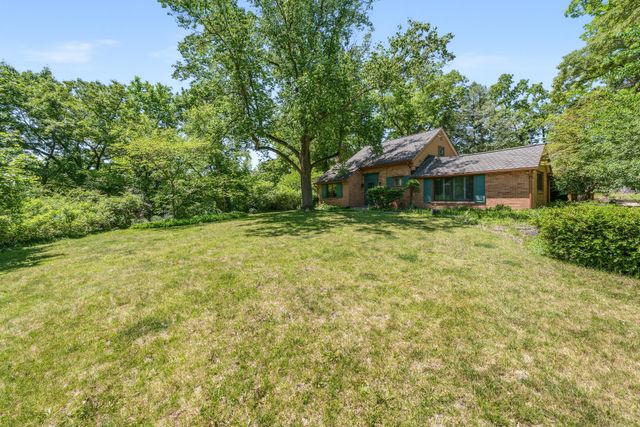 2015 Grand Avenue, Kalamazoo, MI 49006
