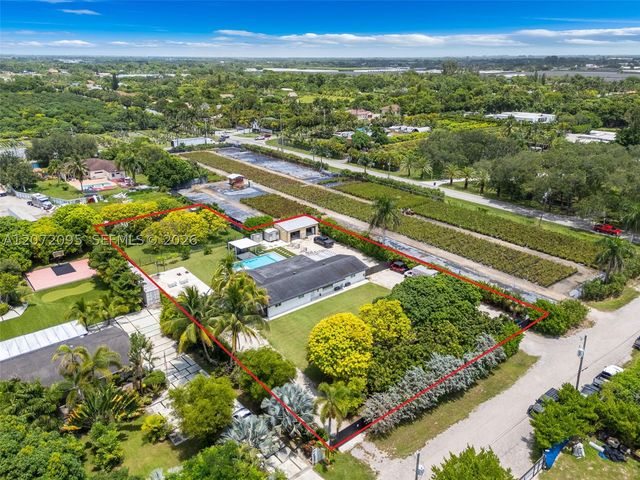 18725 SW 218th St, Miami, FL 33170