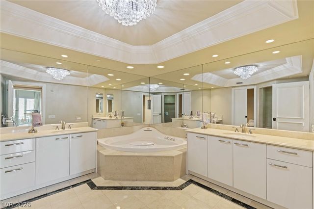 2877 Paradise Road 901, Las Vegas, NV 89109