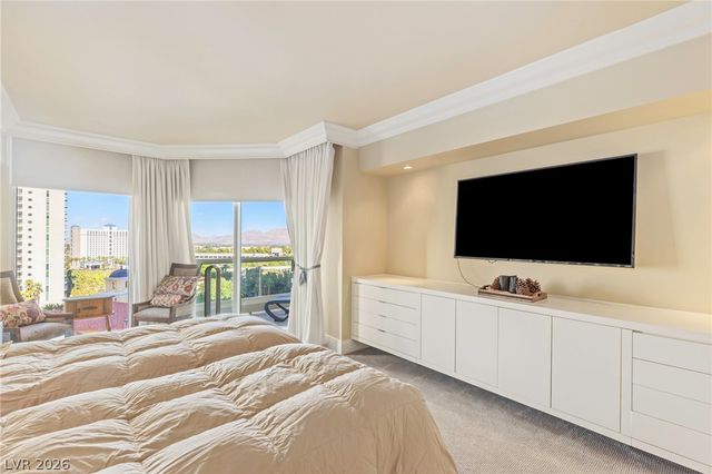 2877 Paradise Road 901, Las Vegas, NV 89109