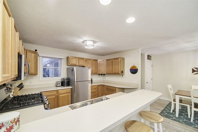 84 Charter Court, Manistee, MI 49660