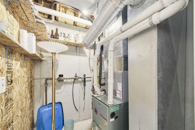 84 Charter Court, Manistee, MI 49660