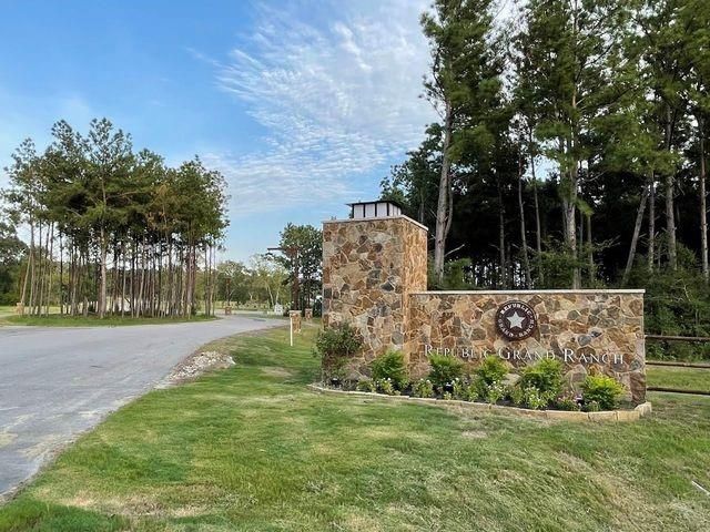15211 Rubicon Road, Willis, TX 77378