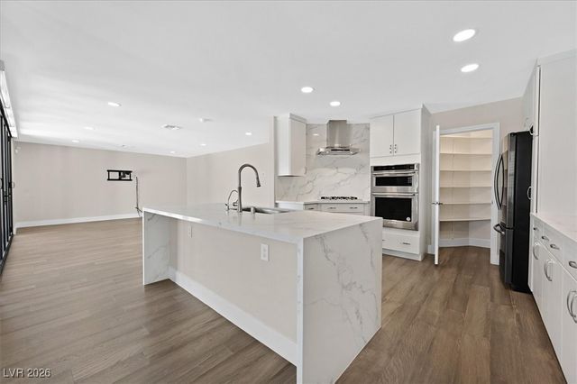 7770 Edna Avenue, Las Vegas, NV 89117