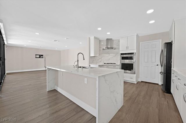 7770 Edna Avenue, Las Vegas, NV 89117