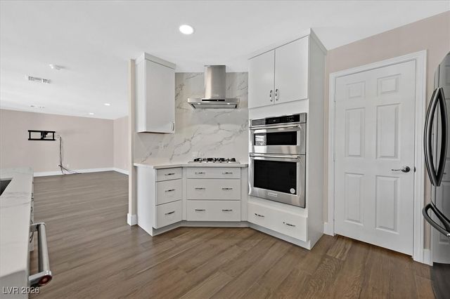 7770 Edna Avenue, Las Vegas, NV 89117