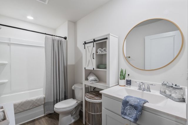 1070 Sennema Circle, Myrtle Beach, SC 29588