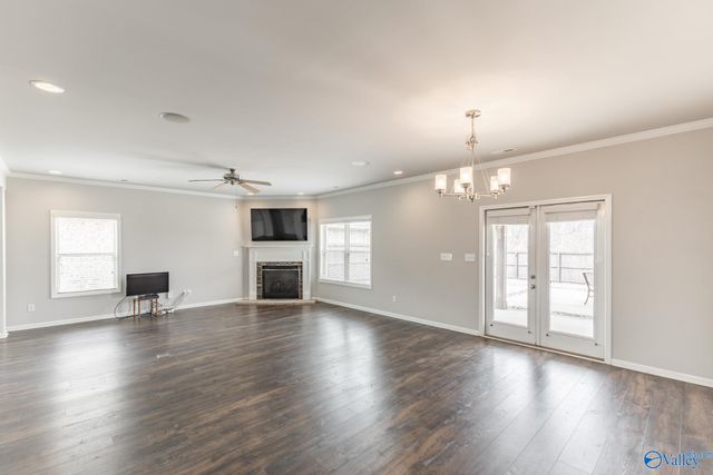 2436 Hobbstone Circle SW, Huntsville, AL 35803