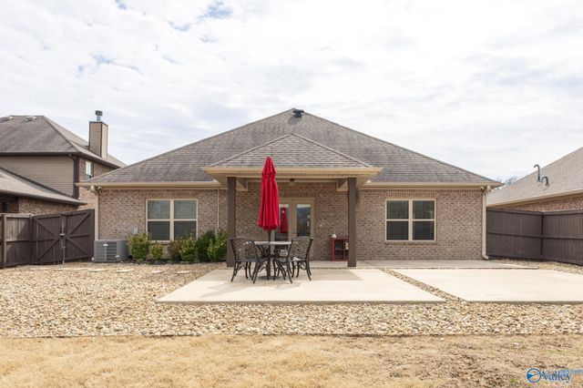 2436 Hobbstone Circle SW, Huntsville, AL 35803