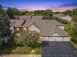 1010 E Nichols Road 8, Palatine, IL 60074