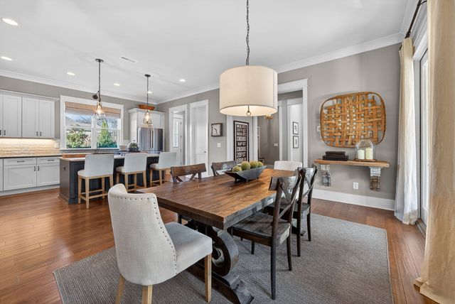 998 Spruce Ridge Ln, Spring Hill, TN 37174