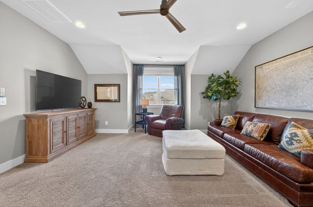 998 Spruce Ridge Ln, Spring Hill, TN 37174