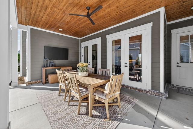 998 Spruce Ridge Ln, Spring Hill, TN 37174