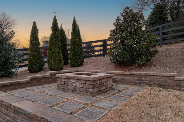 998 Spruce Ridge Ln, Spring Hill, TN 37174