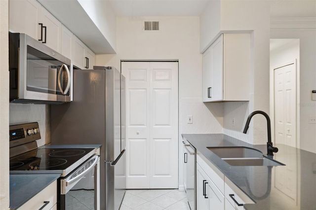 13036 MULBERRY PARK DRIVE 417, Orlando, FL 32821