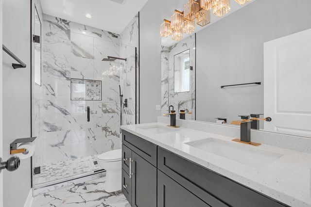 4827 S Saint Lawrence Avenue 3, Chicago, IL 60615