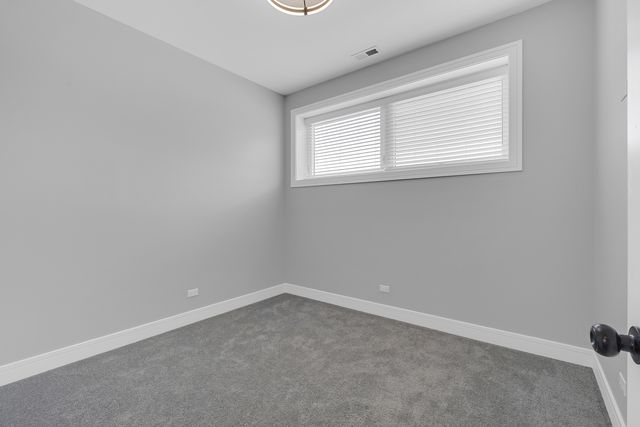 4827 S Saint Lawrence Avenue 3, Chicago, IL 60615