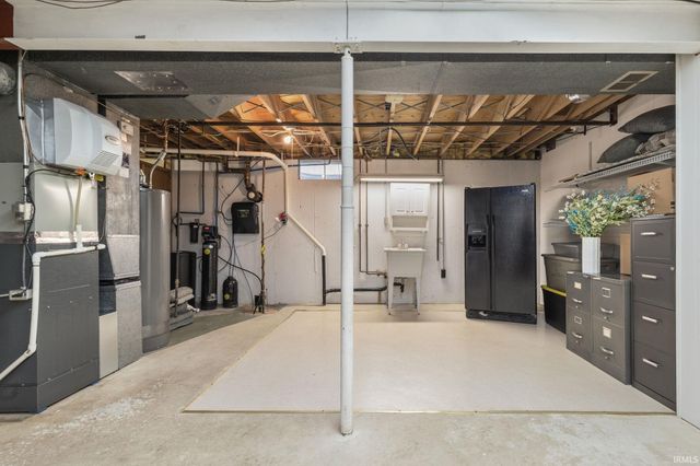 1532 Ash West Drive, Elkhart, IN 46514