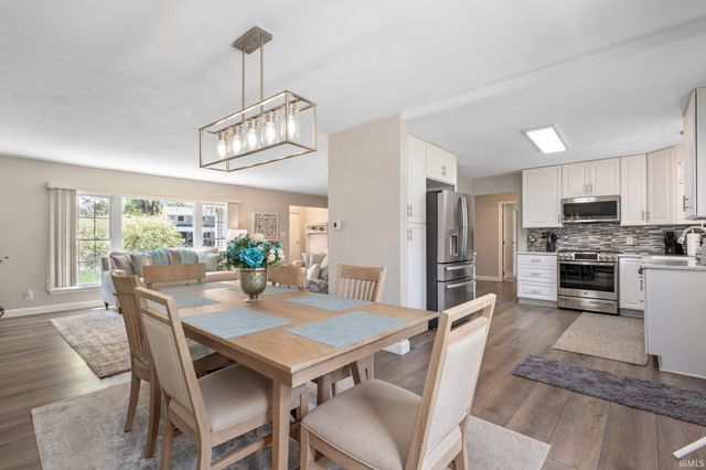 1532 Ash West Drive, Elkhart, IN 46514