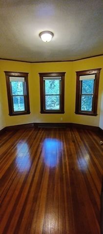 370R Grove, Boston, MA 02132