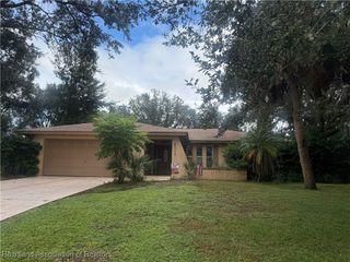 8217 Hampshire Drive, Sebring, FL 33876