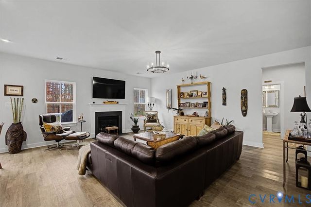 18307 Sagamore Dr, Chesterfield, VA 23120