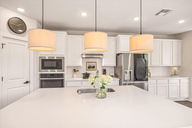 7933 Spring Run Drive, Magnolia, TX 77354