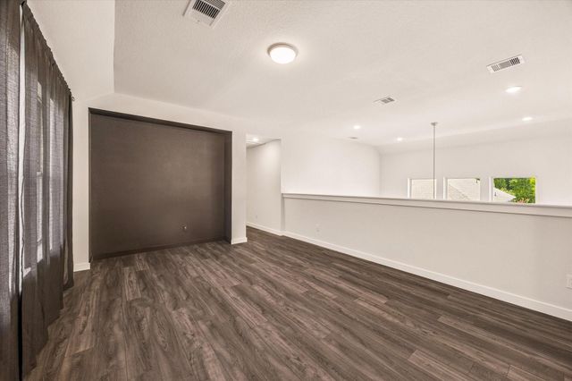7933 Spring Run Drive, Magnolia, TX 77354