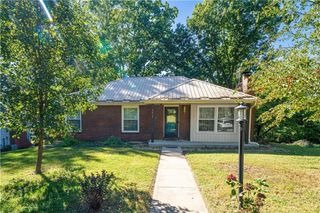 3412 N 35th Place, St Joseph, MO 64506