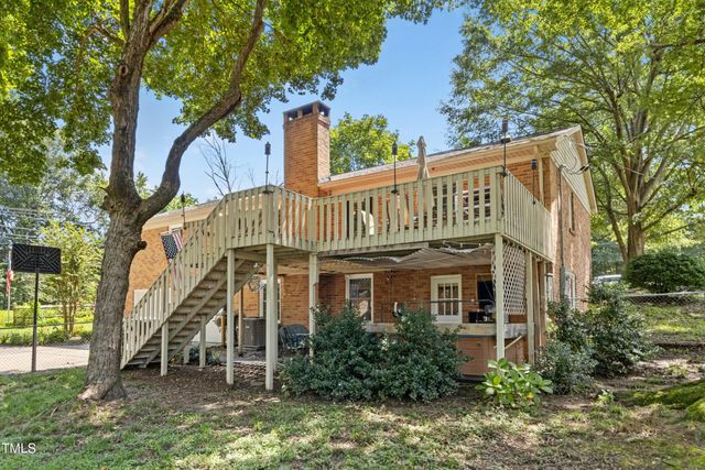 1208 Cary Street, Burlington, NC 27215