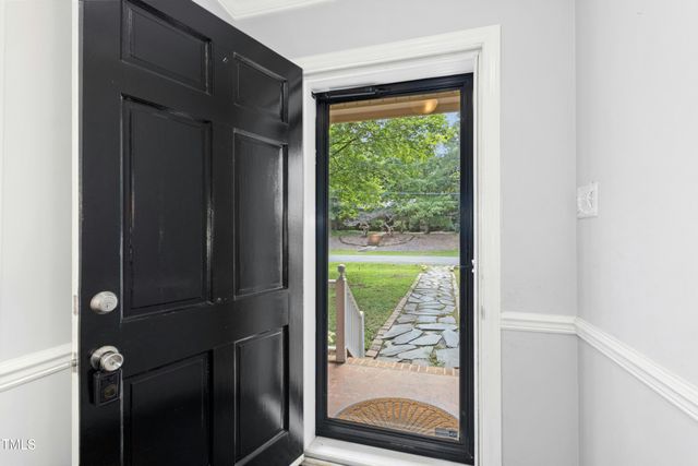 1208 Cary Street, Burlington, NC 27215