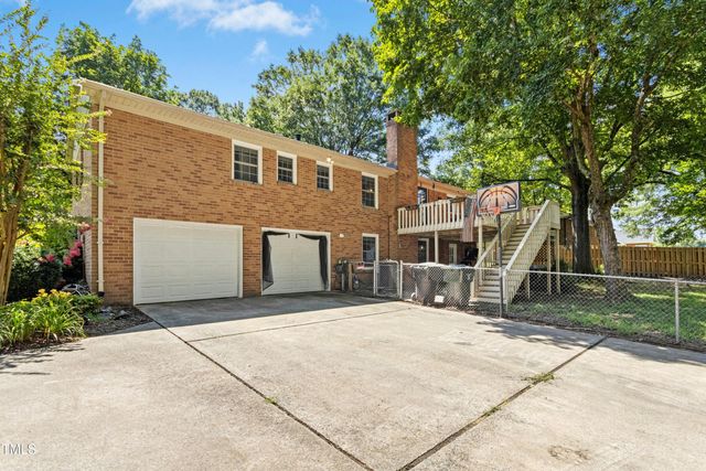 1208 Cary Street, Burlington, NC 27215