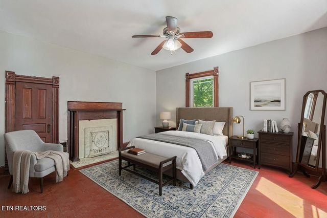 419 W Rockwood St, Rockwood, TN 37854