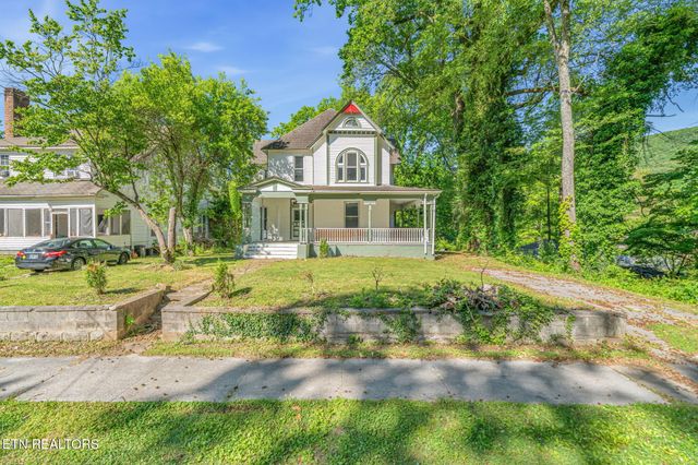 419 W Rockwood St, Rockwood, TN 37854