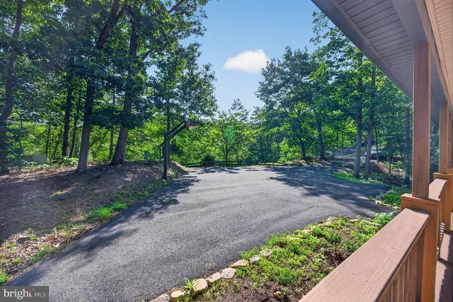 14 VICKIE WAY, Basye, VA 22810