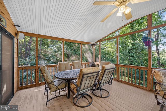 14 VICKIE WAY, Basye, VA 22810