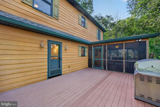 14 VICKIE WAY, Basye, VA 22810