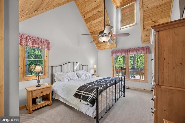 14 VICKIE WAY, Basye, VA 22810