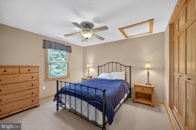 14 VICKIE WAY, Basye, VA 22810
