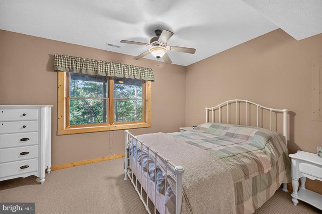 14 VICKIE WAY, Basye, VA 22810