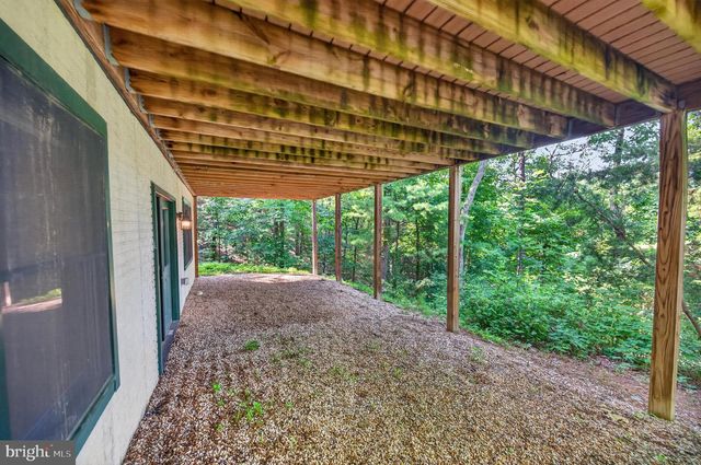 14 VICKIE WAY, Basye, VA 22810