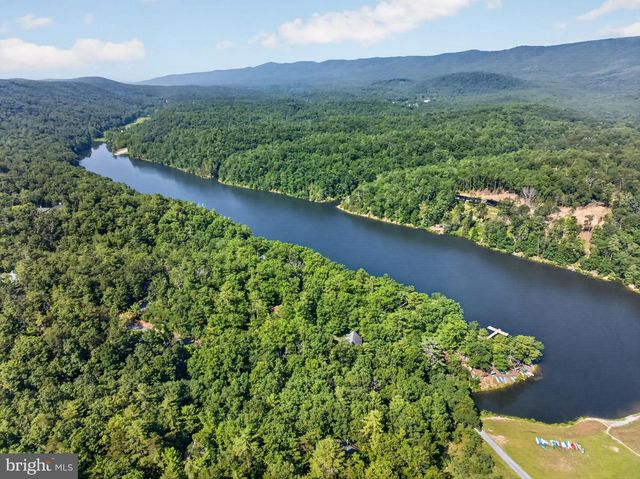 14 VICKIE WAY, Basye, VA 22810