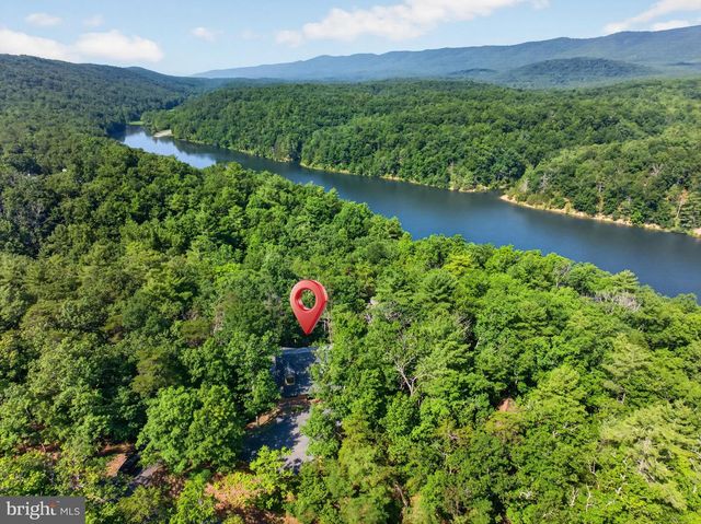 14 VICKIE WAY, Basye, VA 22810