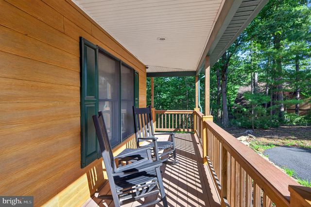 14 VICKIE WAY, Basye, VA 22810