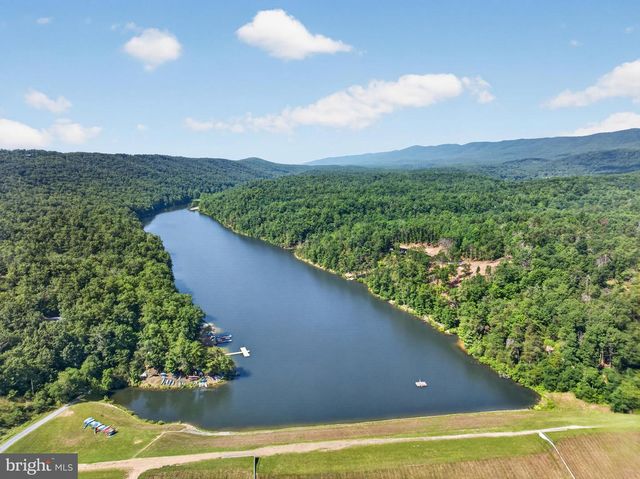14 VICKIE WAY, Basye, VA 22810