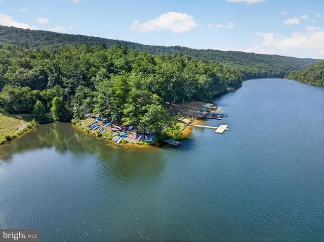 14 VICKIE WAY, Basye, VA 22810